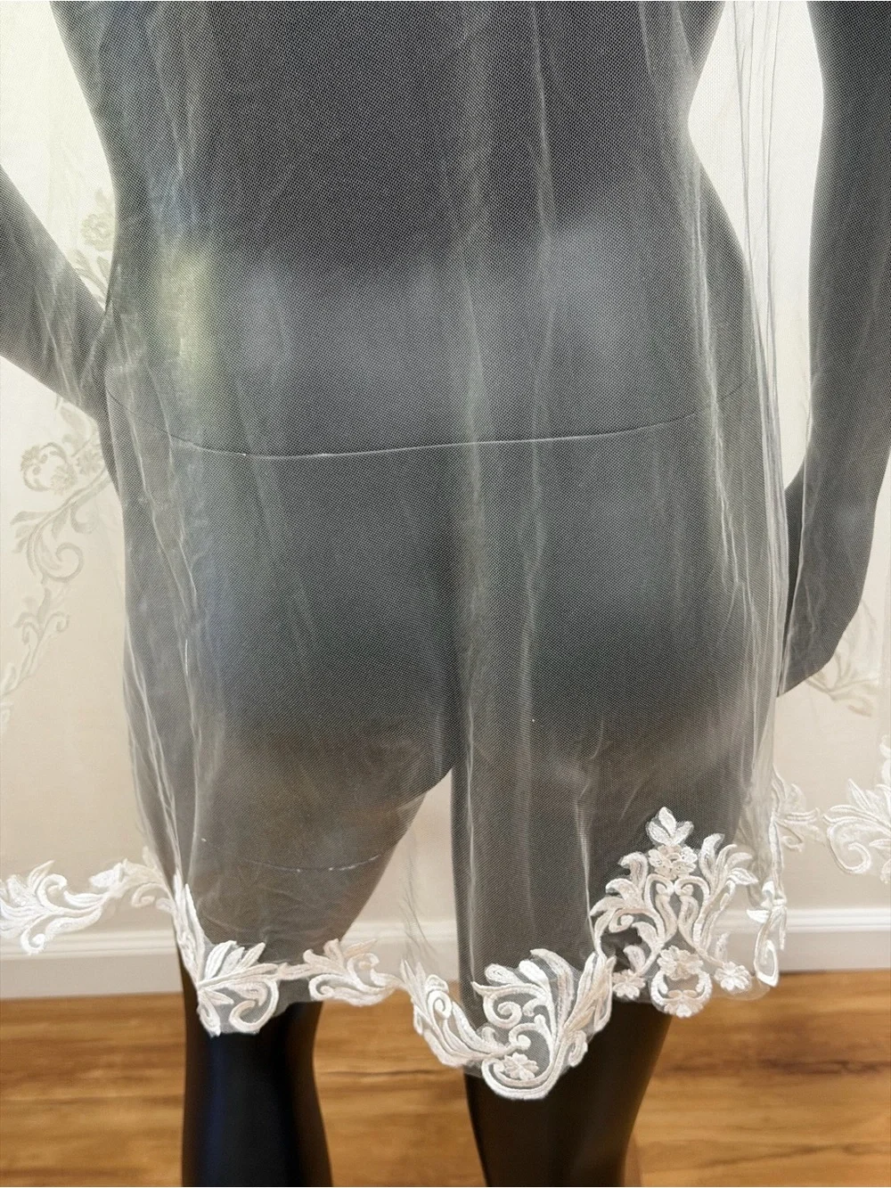 Giselle Bridal Wedding Veil Ivory Embroidered Lace Edge Comb Style SP459 NWT